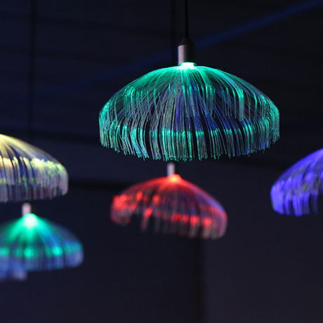 Hanging jellyfish lamp