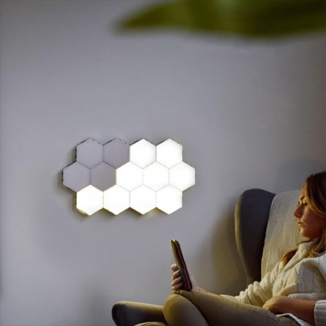 Splicable honeycomb touch-sensing intelligent quantum light