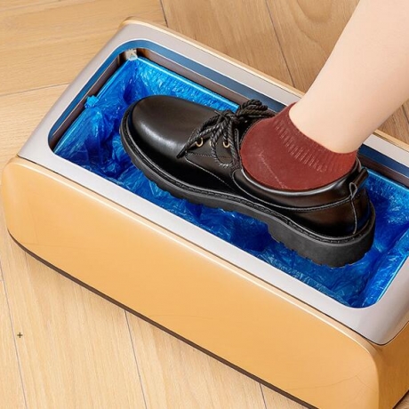 Automatic intelligent shoe cover tool
