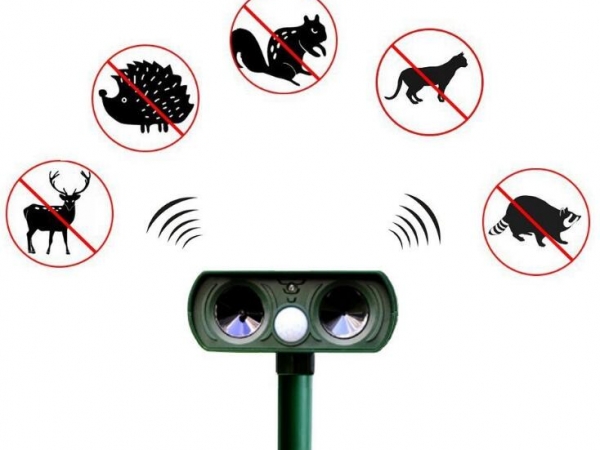 solar powered motion  activated  snake repeller electronic cat repeller dog repeller
