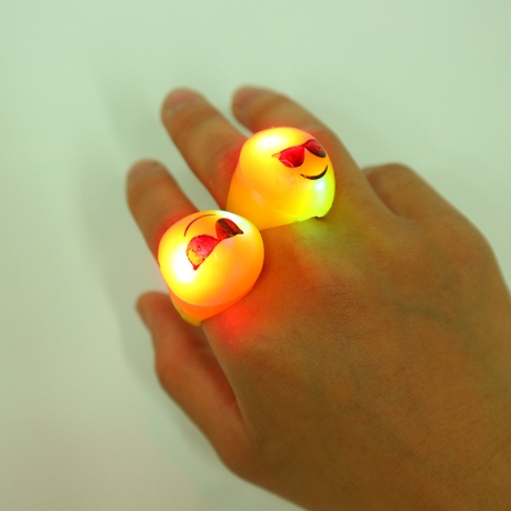 Party favor Luminous soft plastic expression rings