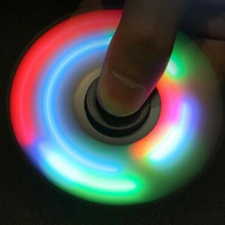 LED flash color changing fingertip crystal gyroscope