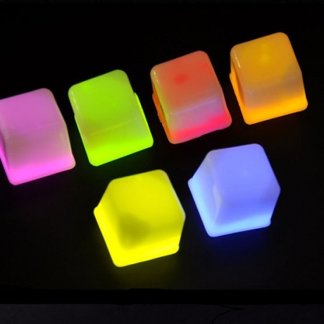Imitation glow ice cube or luminous ice cubic