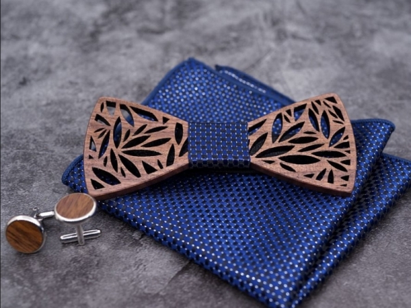 High quality wooden bow tie