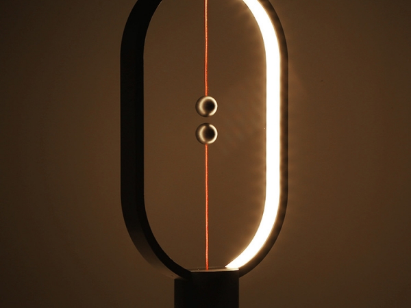 Oval circle shape novelty designing effect balance light (No.ML-HE01)