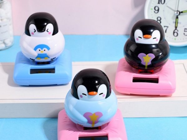 Solar swing penguin, shake head penguin, car accessories, solar swing Cartoon Penguin