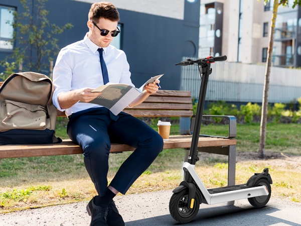 High grade foldable high-power long endurance electric scooter