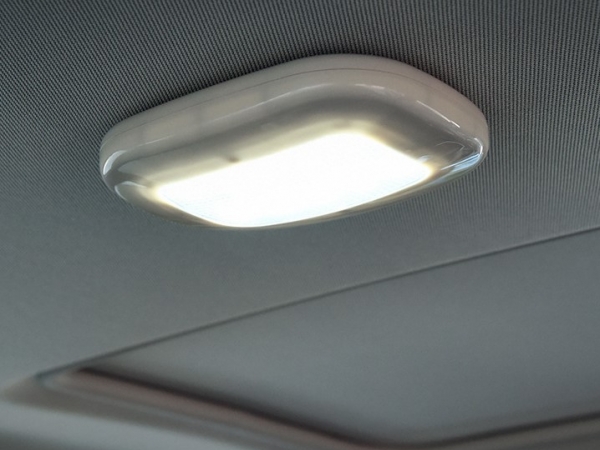 automobile car ceiling reading lamp