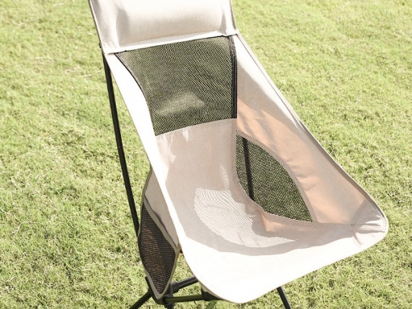 Outdoor portable folding chair made of high-density Oxford cloth