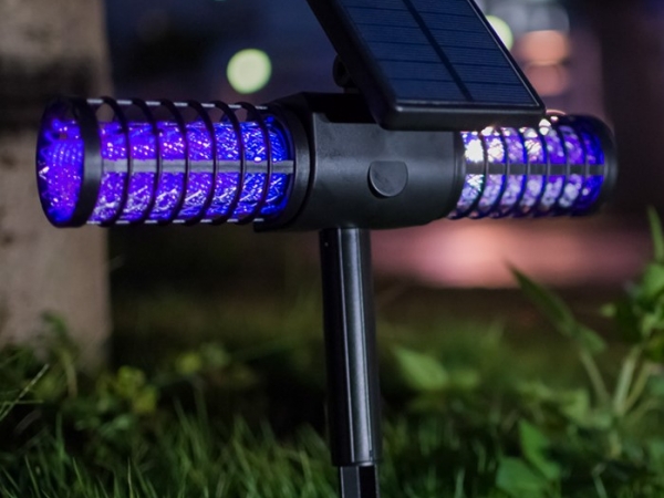 Solar high-voltage touch mosquito and insect killing lamp UV light