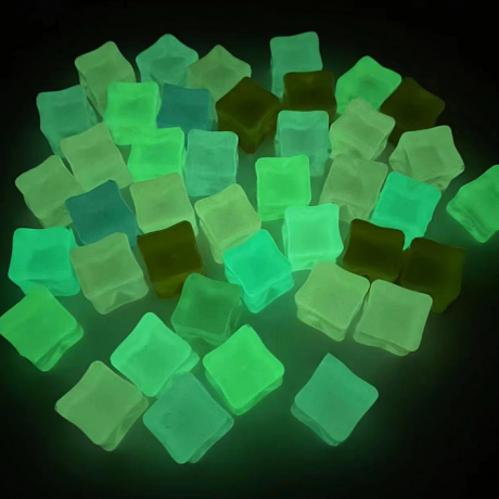 Glow in darkness ice cubes Noctilucent luminescence